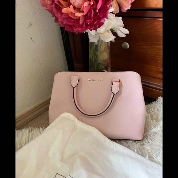 Authentic Michael Kors Adele large satchel - Picture 2 of 8